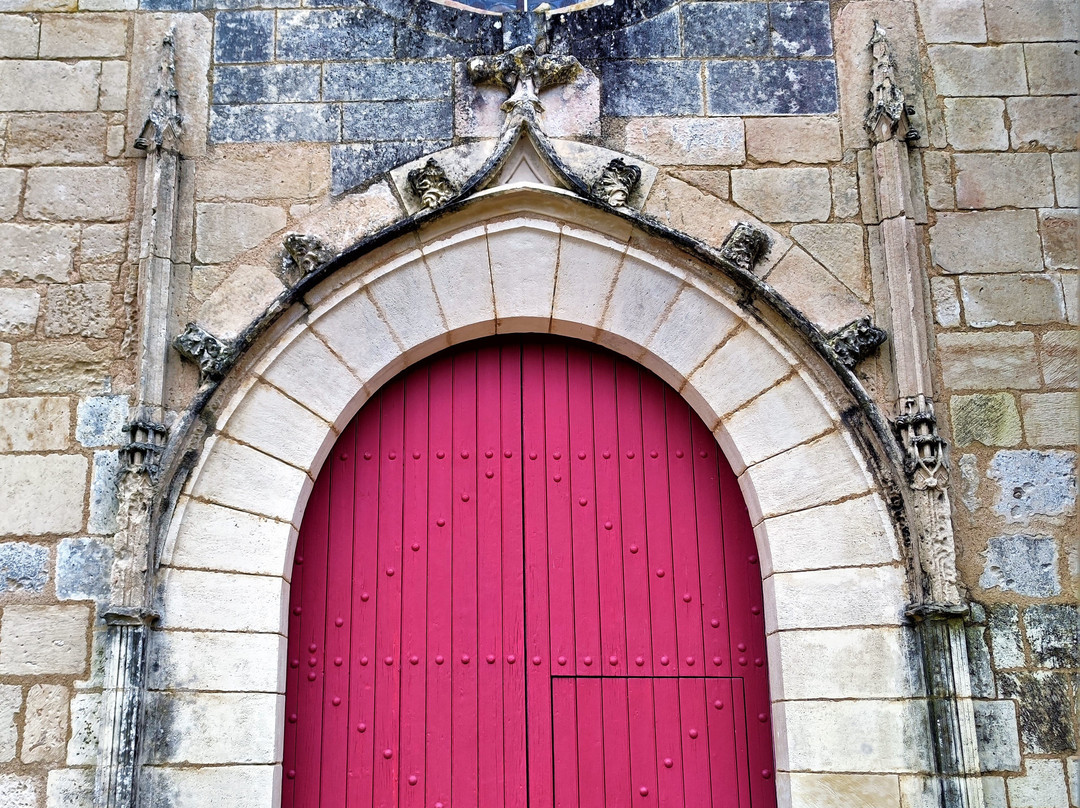 Eglise Saint-Symphorien-Saint-Symphorien必去景点