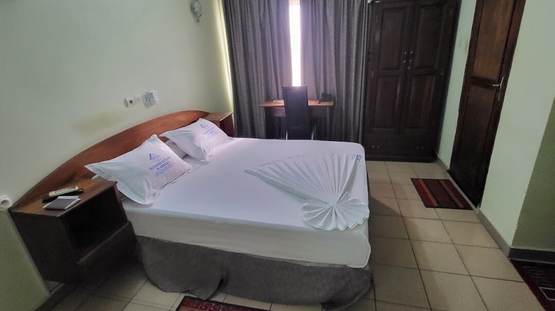 Résidence Hôtelière de Moungali主图