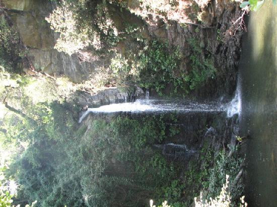 Corsica Rando Aventure-Perelli必去景点