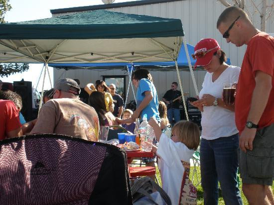 Indian Wells Brewing Company-Inyokern必去景点