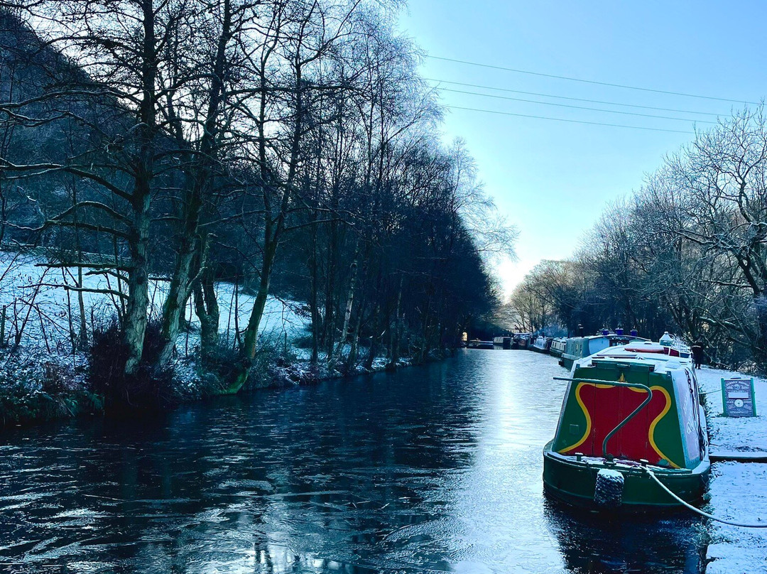 Hebden Bridge Canalside景点图片