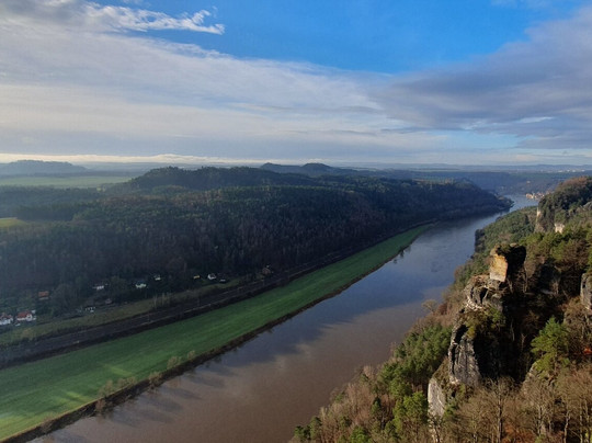 Uniline Tours-布拉格必去景点