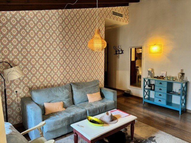 坎四月酒店主图