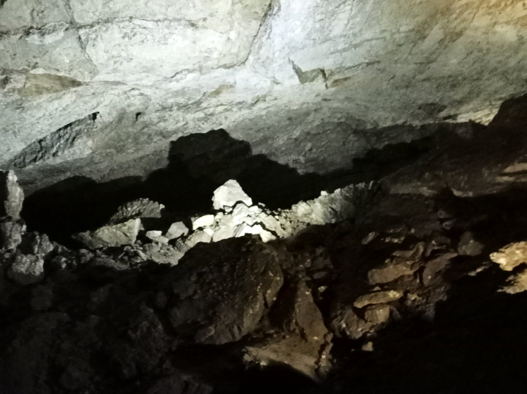 New Athos Cave景点图片