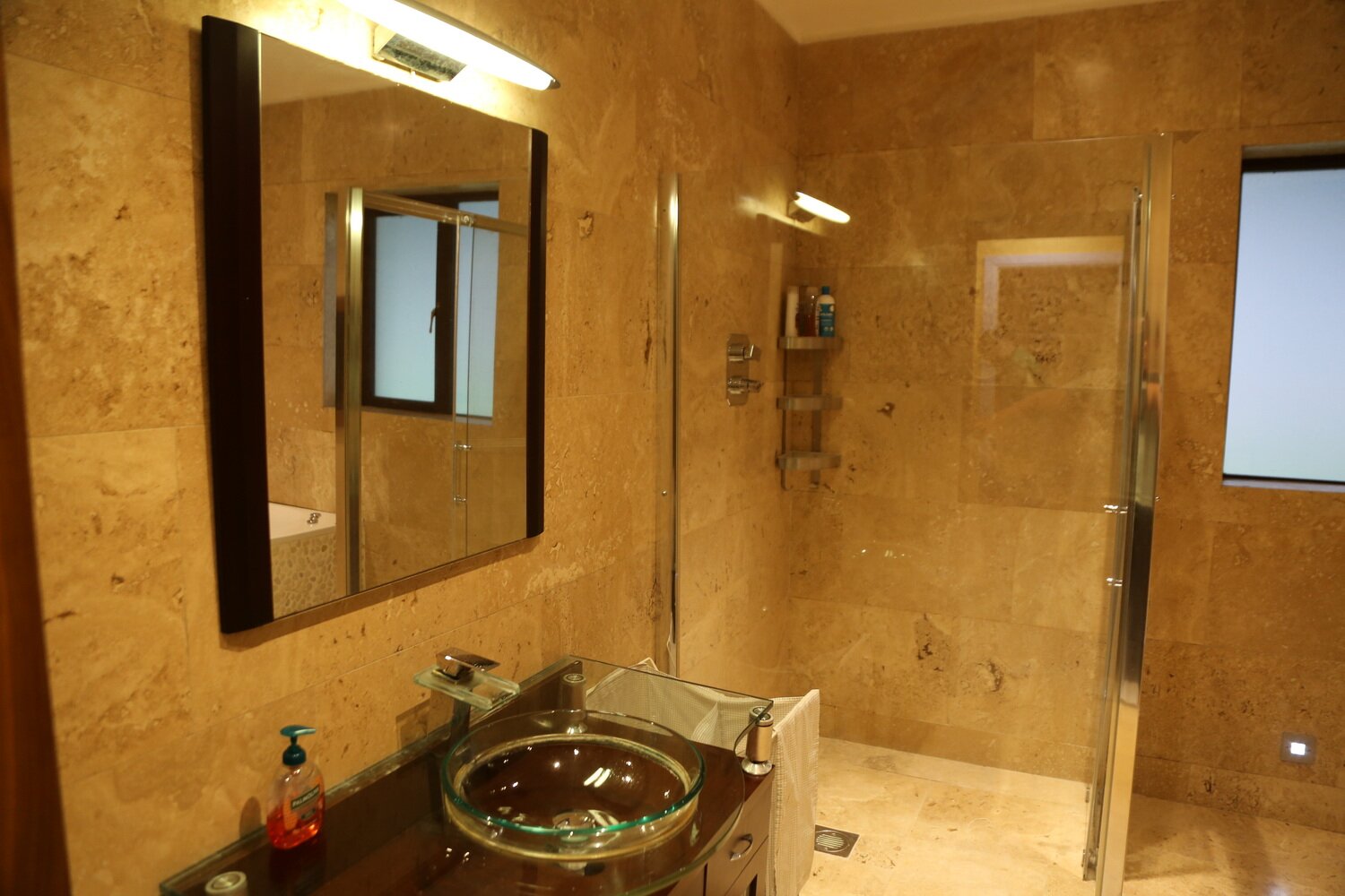 Moorepark West House-客卧
