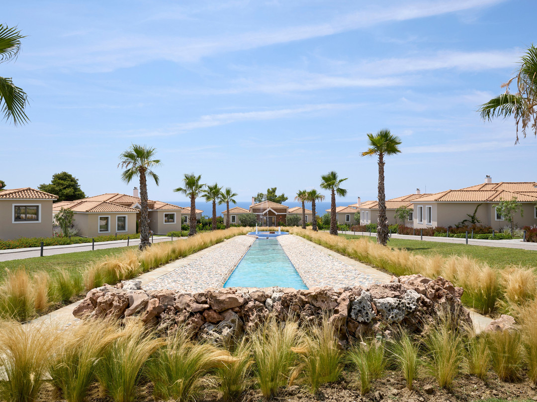 Zeus Eleva Ajul, a Registry Collection Hotel