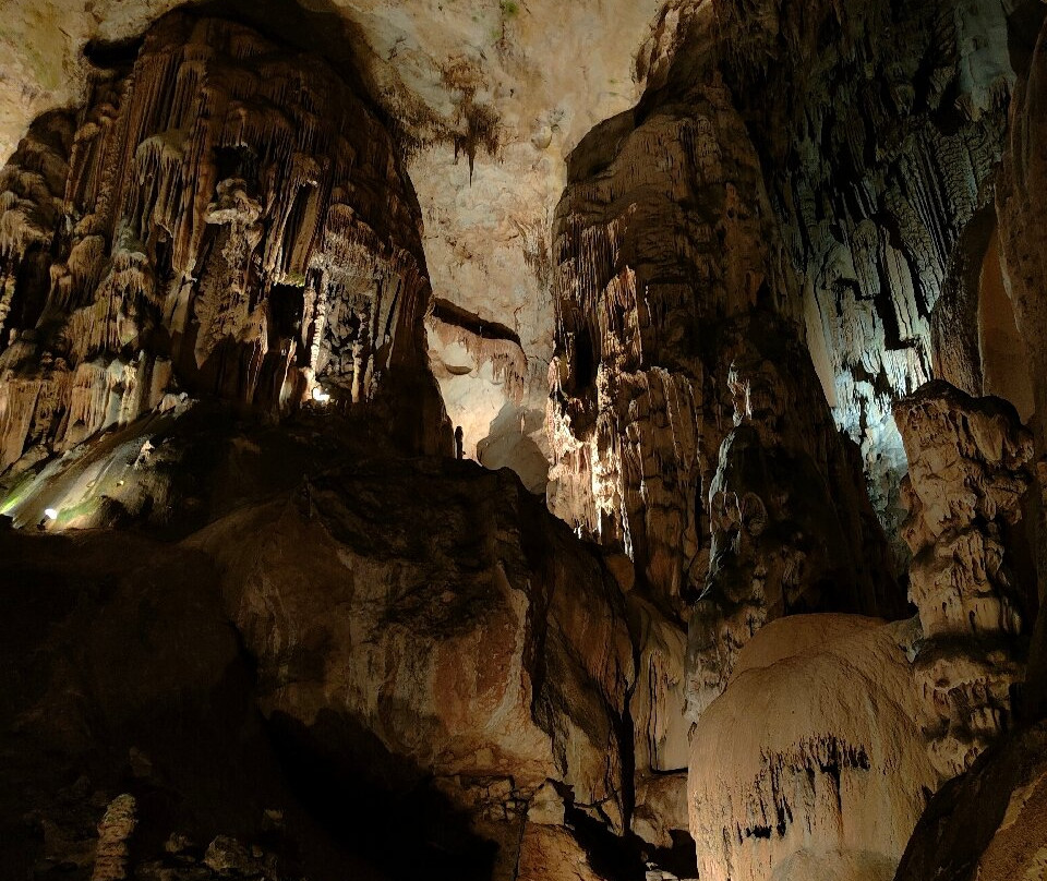 Grotte Saint-Marcel景点图片