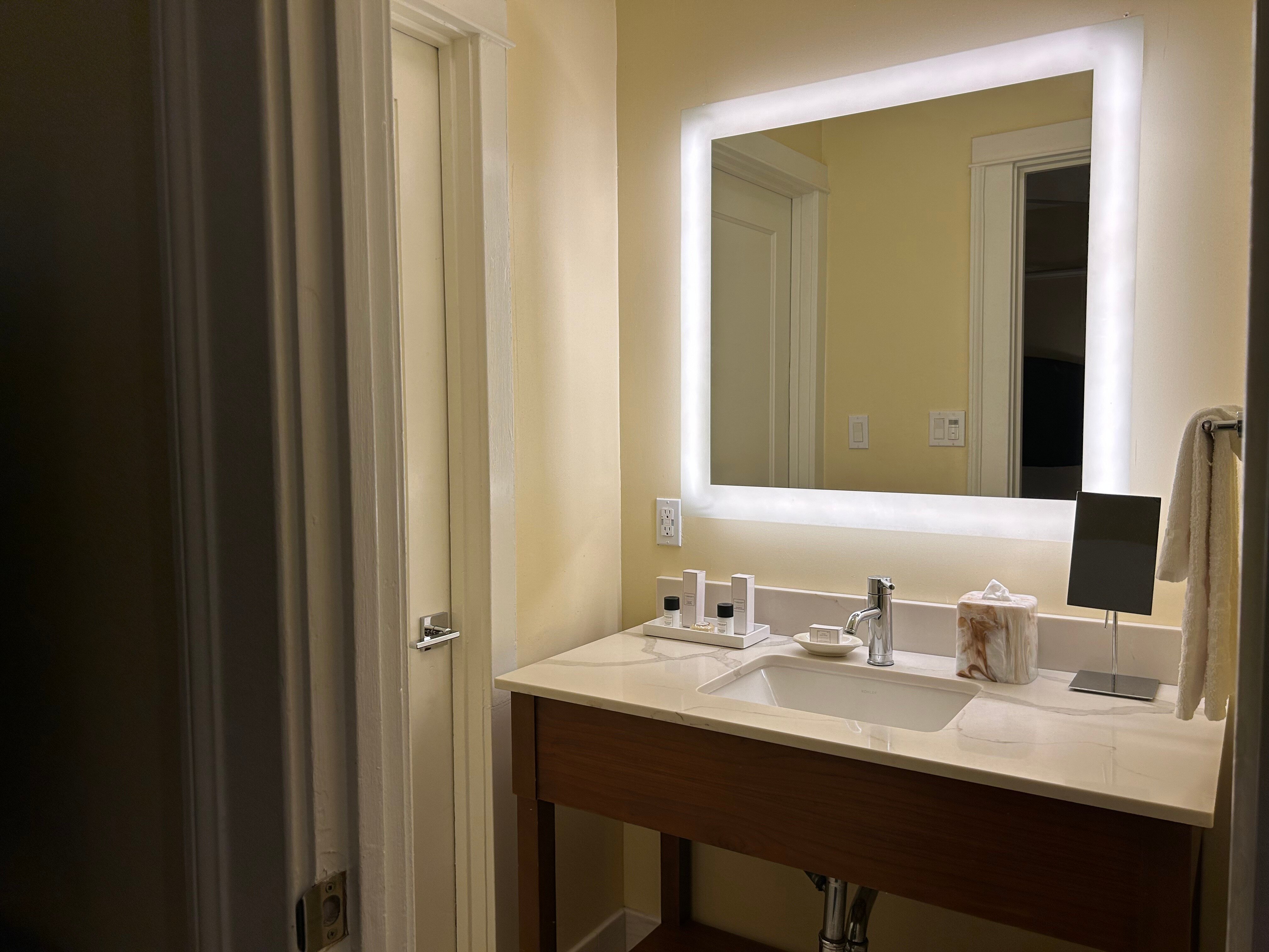 拉霍亚格兰德科隆尼酒店-浴室