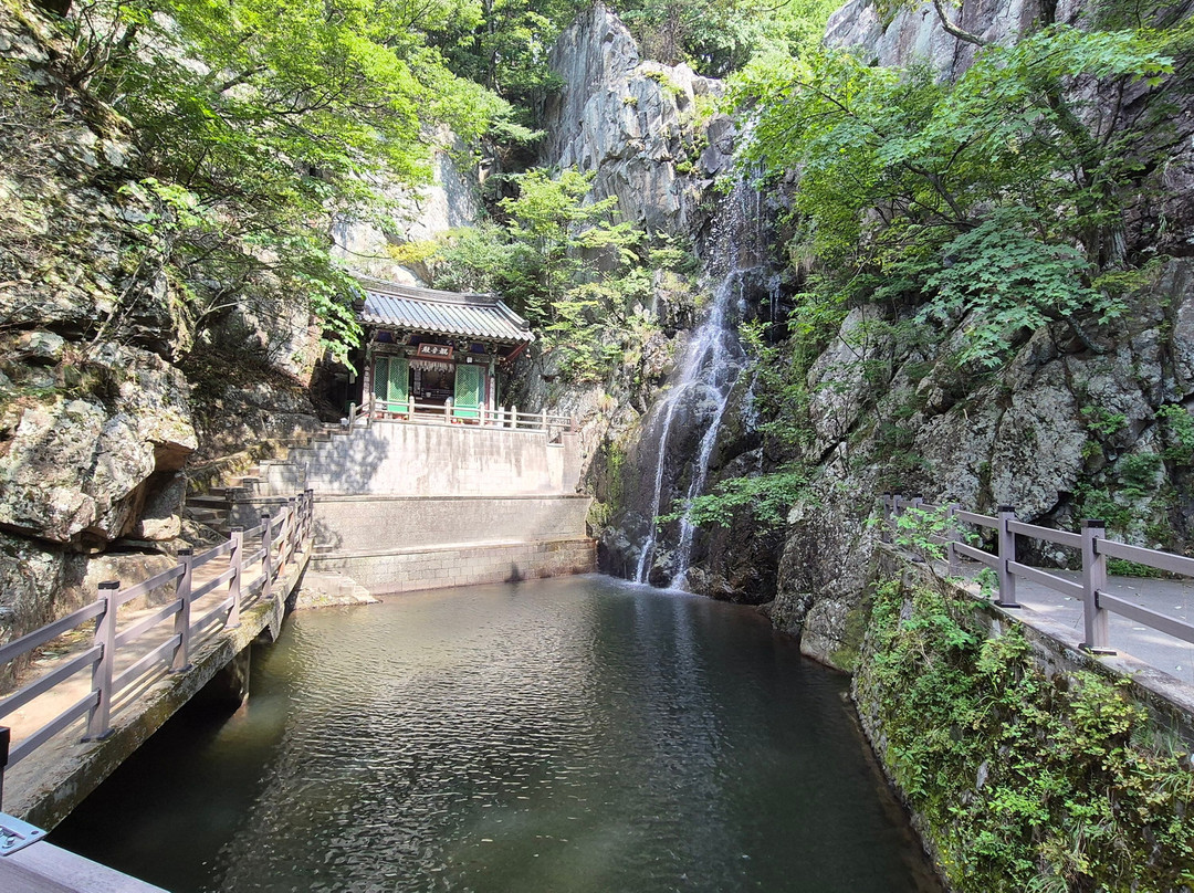 Hongnyongsa Temple-梁山市必去景点