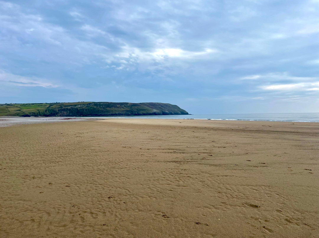 Porth Neigwl (Hell's Mouth)景点图片