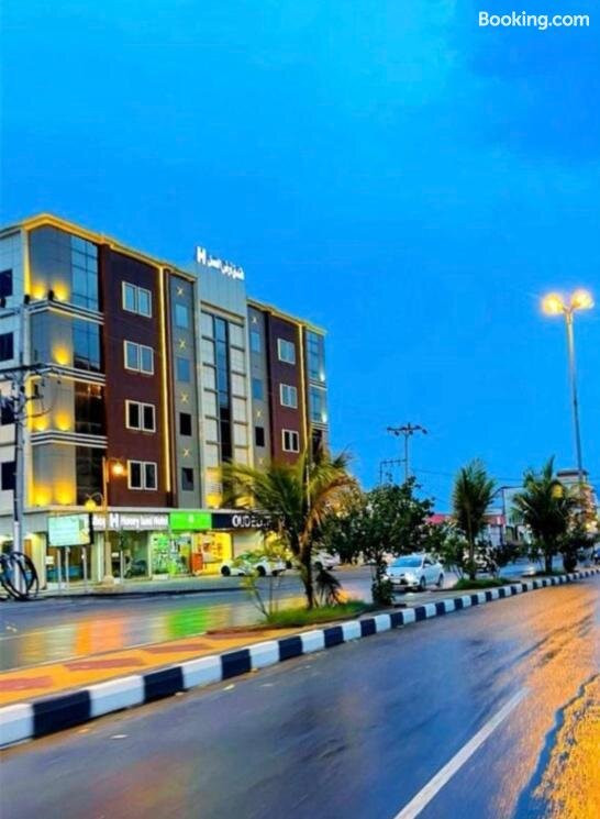 Honey Land Hotel主图