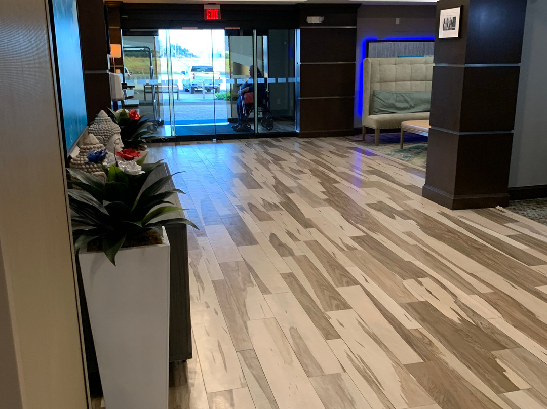 Holiday Inn Express & Suites Schulenburg By IHG主图