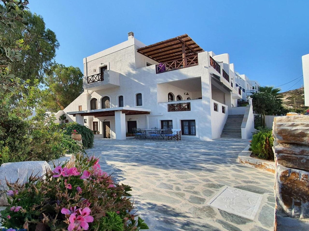 Dendrinos Accommodation主图