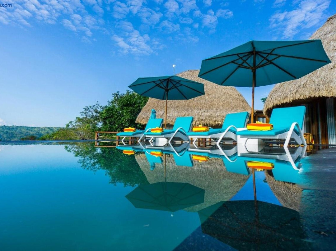 C-View Villas