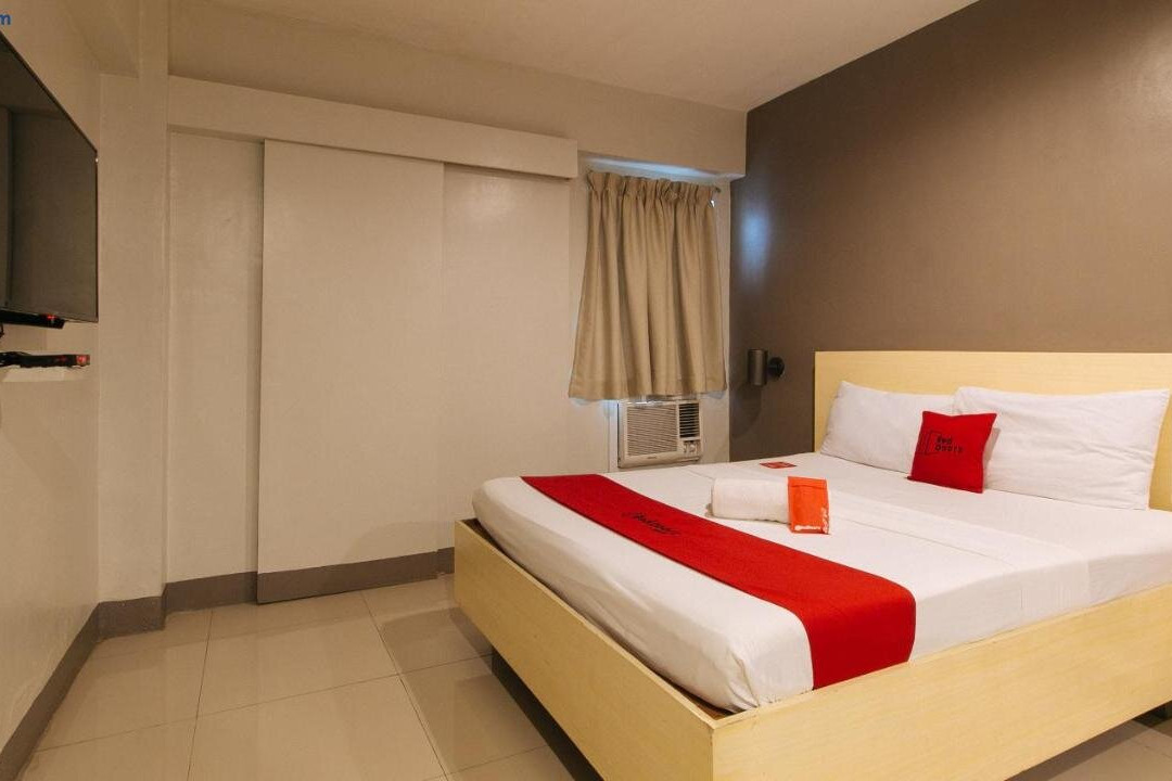 RedDoorz @ Samat Mandaluyong