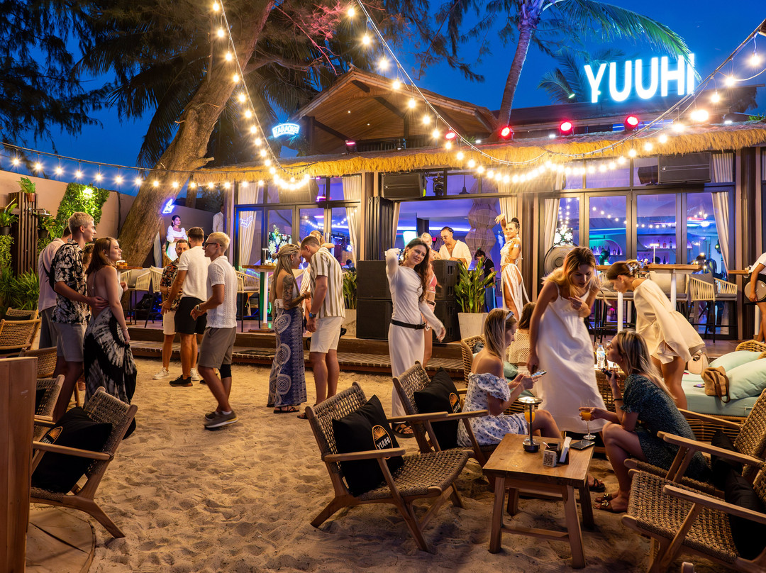 Yuuhi Beach Club & Karaoke