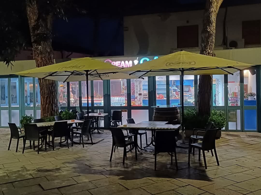 Ice Cream Café景点图片