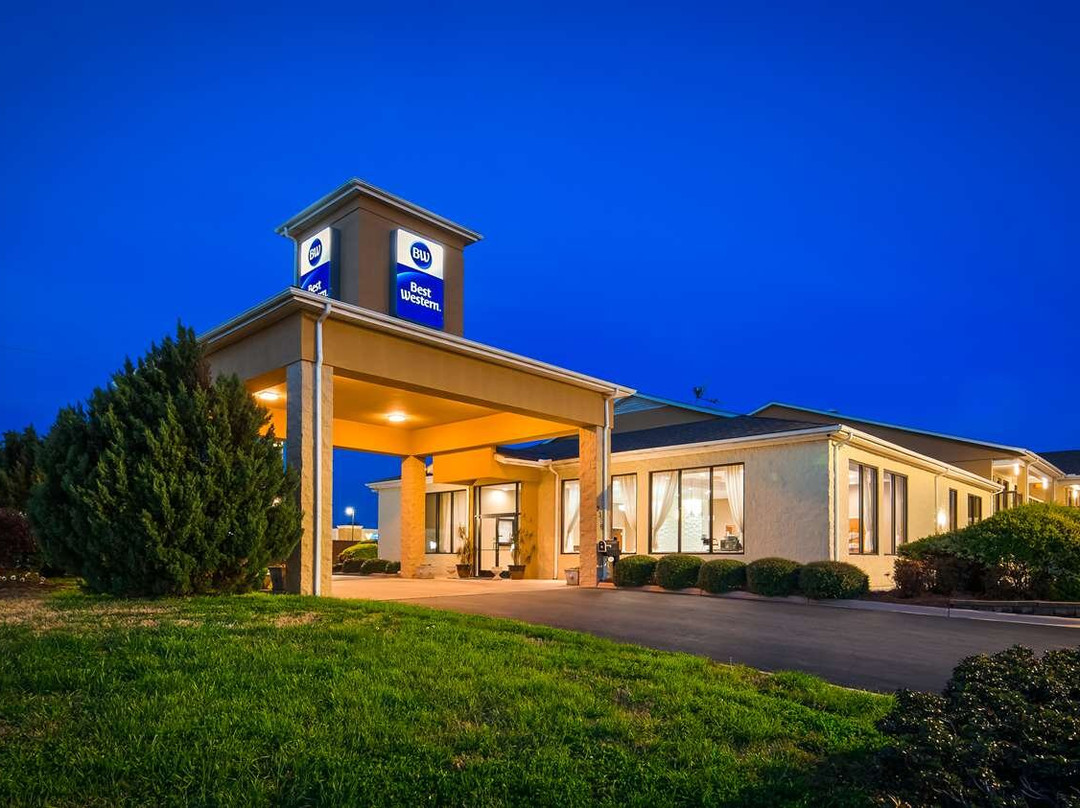 Best Western Inn & Suites - Monroe主图