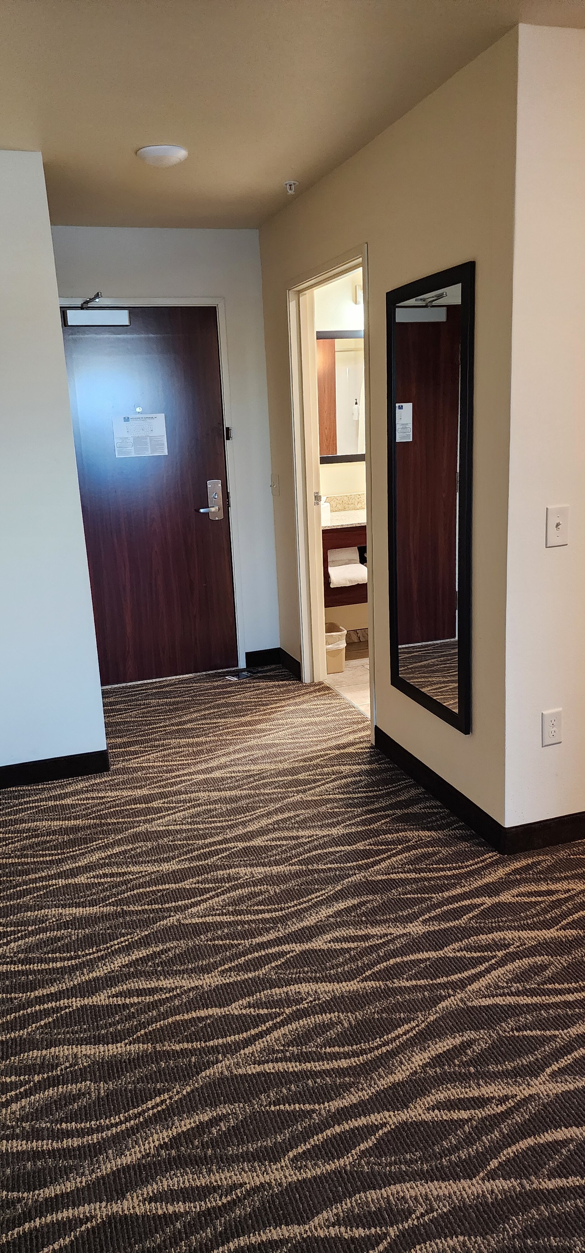 Cobblestone Hotel & Suites – Superior/Duluth-客卧