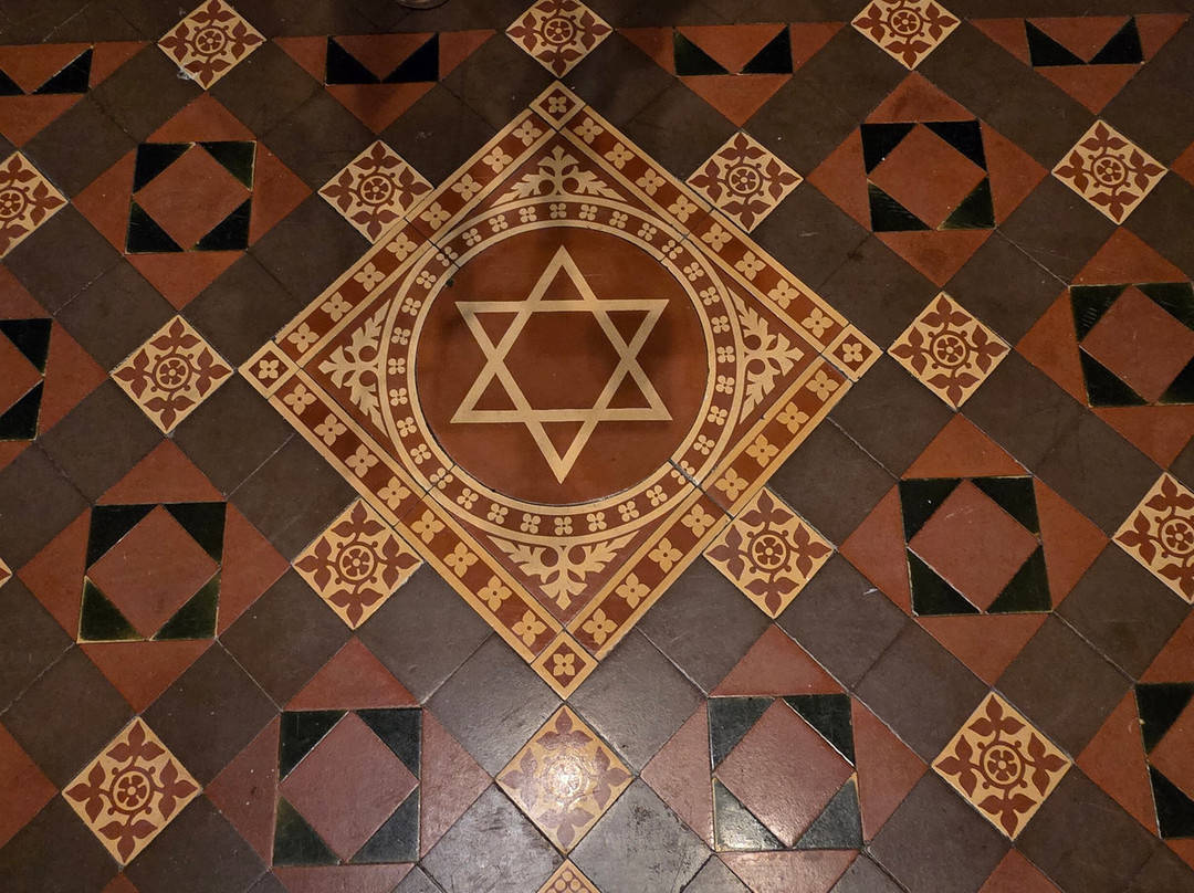 Church Of St John The Evangelist-特拉利必去景点