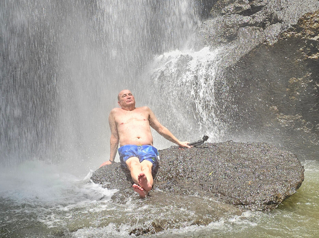 Goa Raja Waterall-Tembuku必去景点