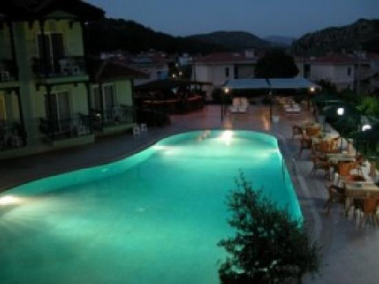 Club Nur Hotel主图