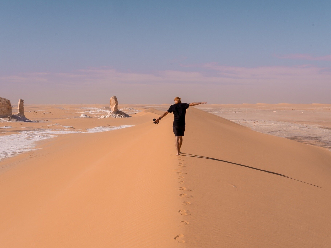 Egypt Western Desert Tours - Day Tour景点图片