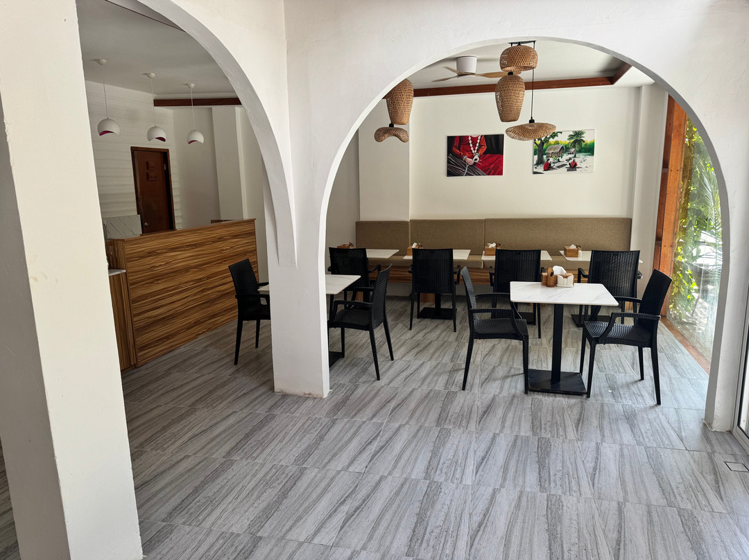 Pearlshine Retreat Maldives主图