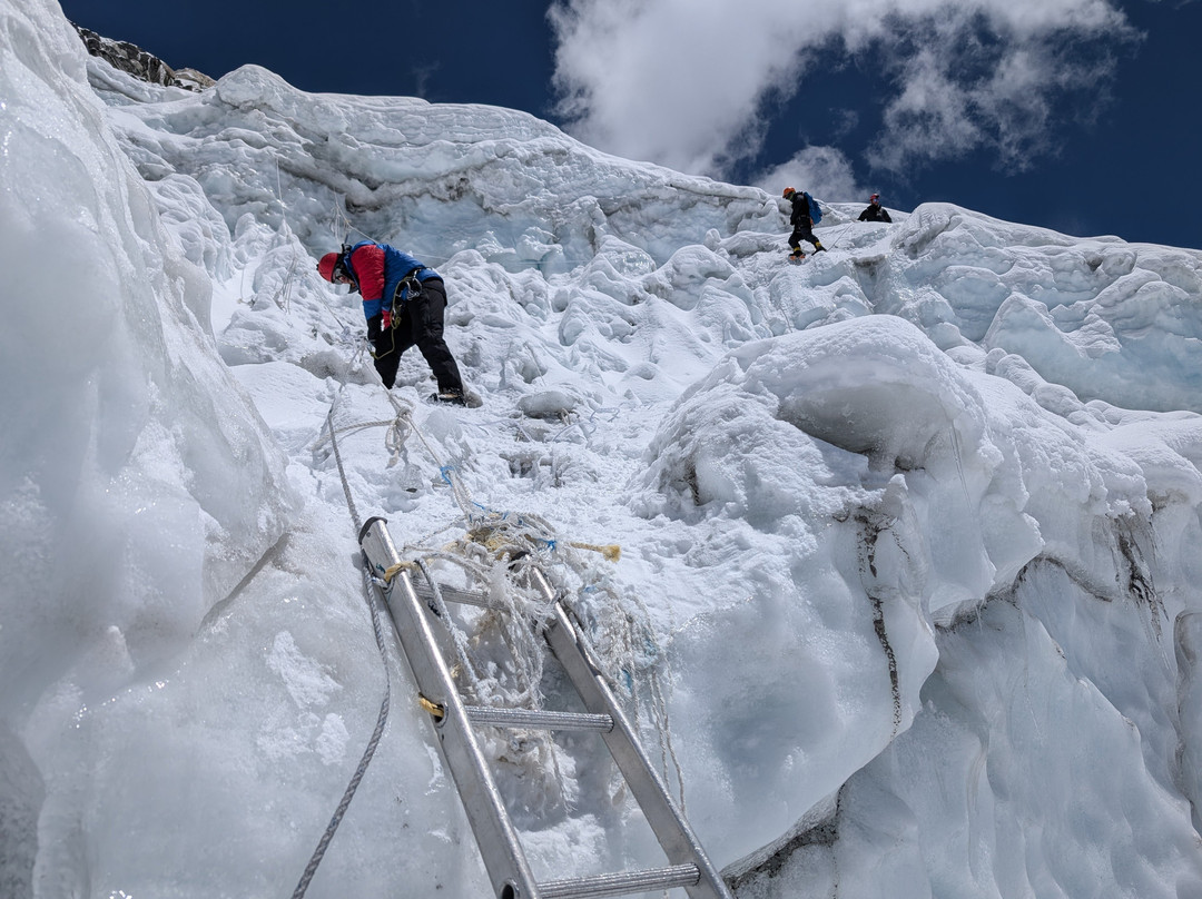 Mountain Monarch Adventures - Private Day Tours景点图片