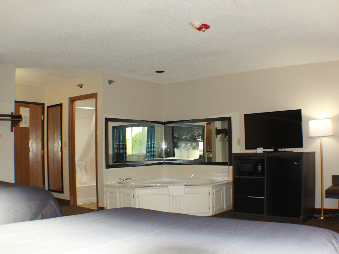 Super 8 by Wyndham Gardner主图