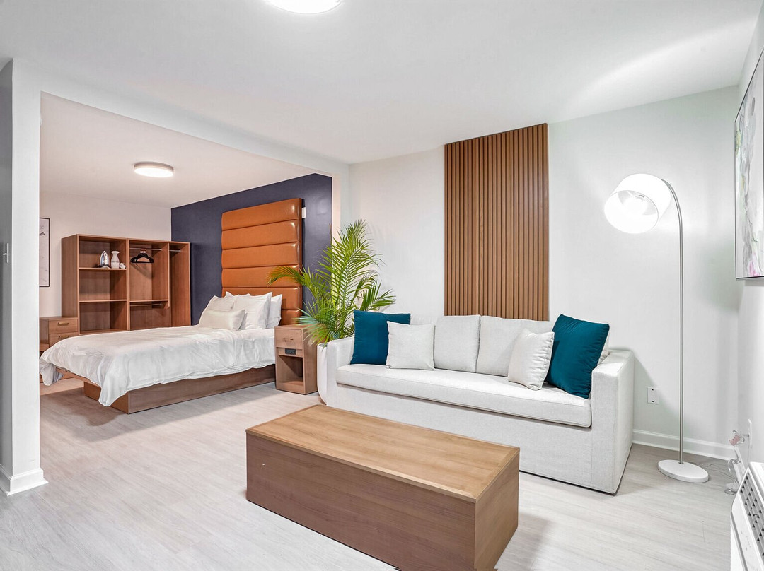 Redamo Suites