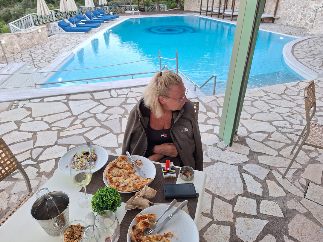 Red Tower Hotel and Suites主图