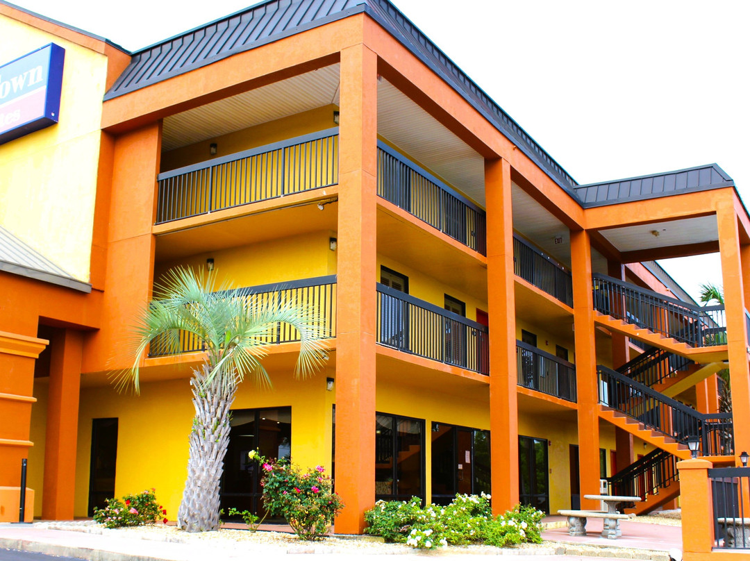 克雷斯特维尤希尔顿恒庭酒店