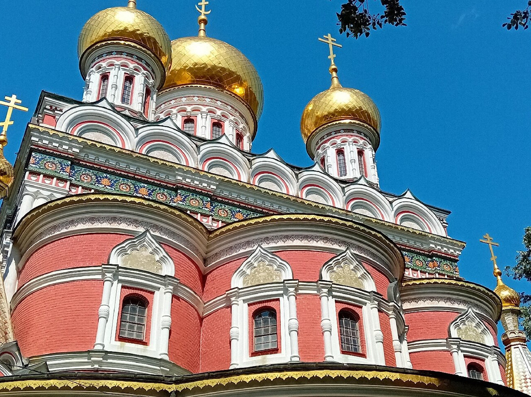 Rozhdestvo Hristovo Temple-Shipka必去景点