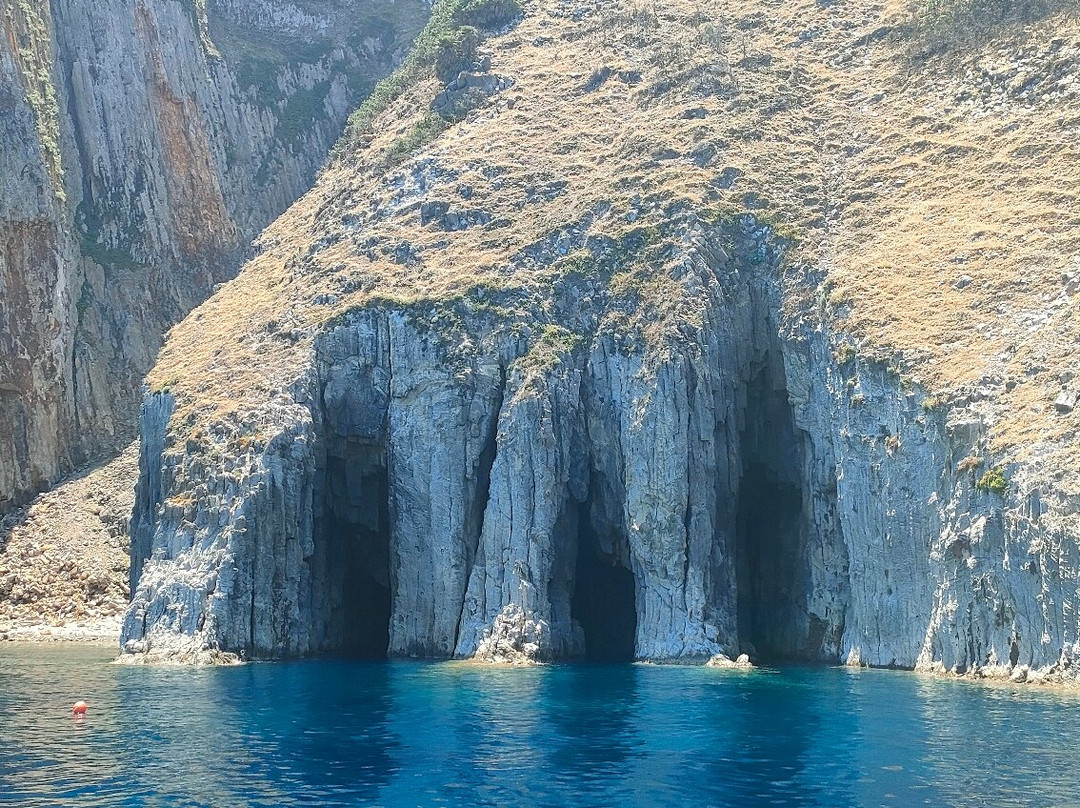 Il Fauno - Motobarca-Ponza Island必去景点