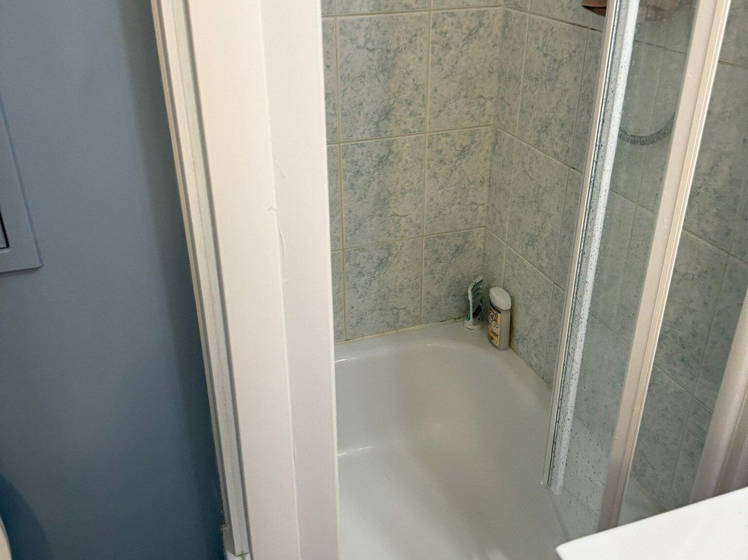 阿达吉奥阿克瑟斯凡尔赛门酒店主图