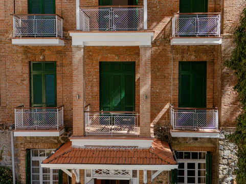 新海尔维希酒店主图