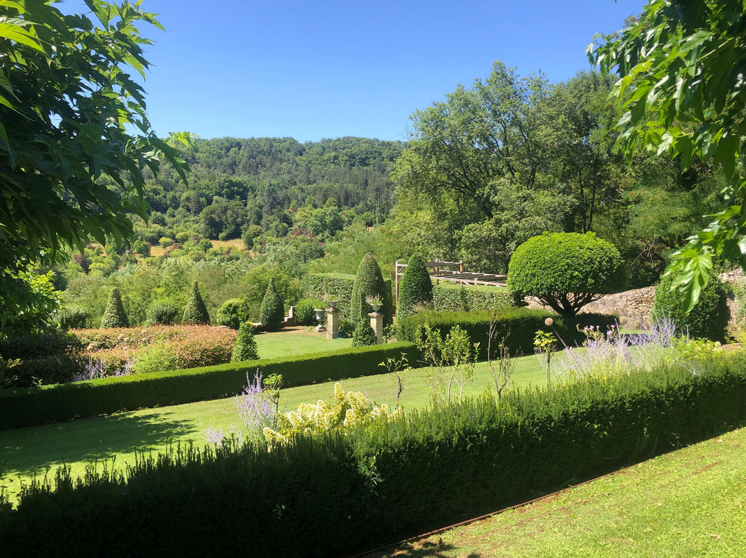 Château De Peyraux-Le Lardin-Saint-Lazare必去景点