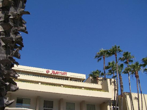 洛杉矶机场万豪酒店主图