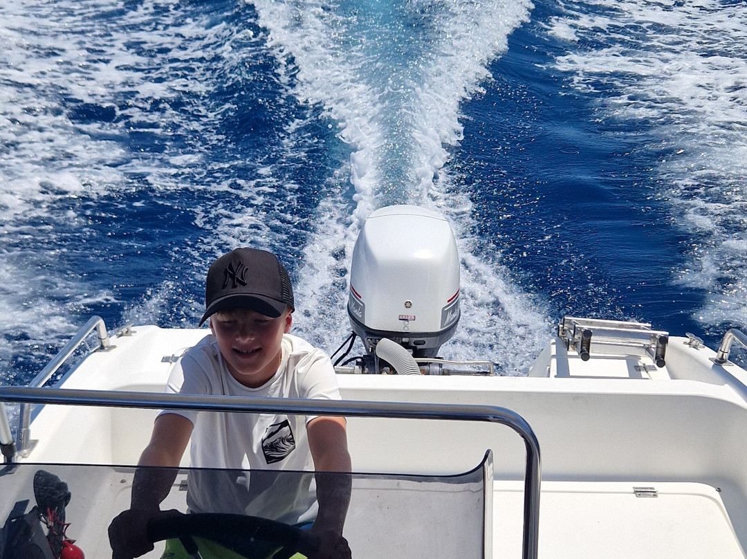 Michalas Boat Rental-Paleokastritsa必去景点