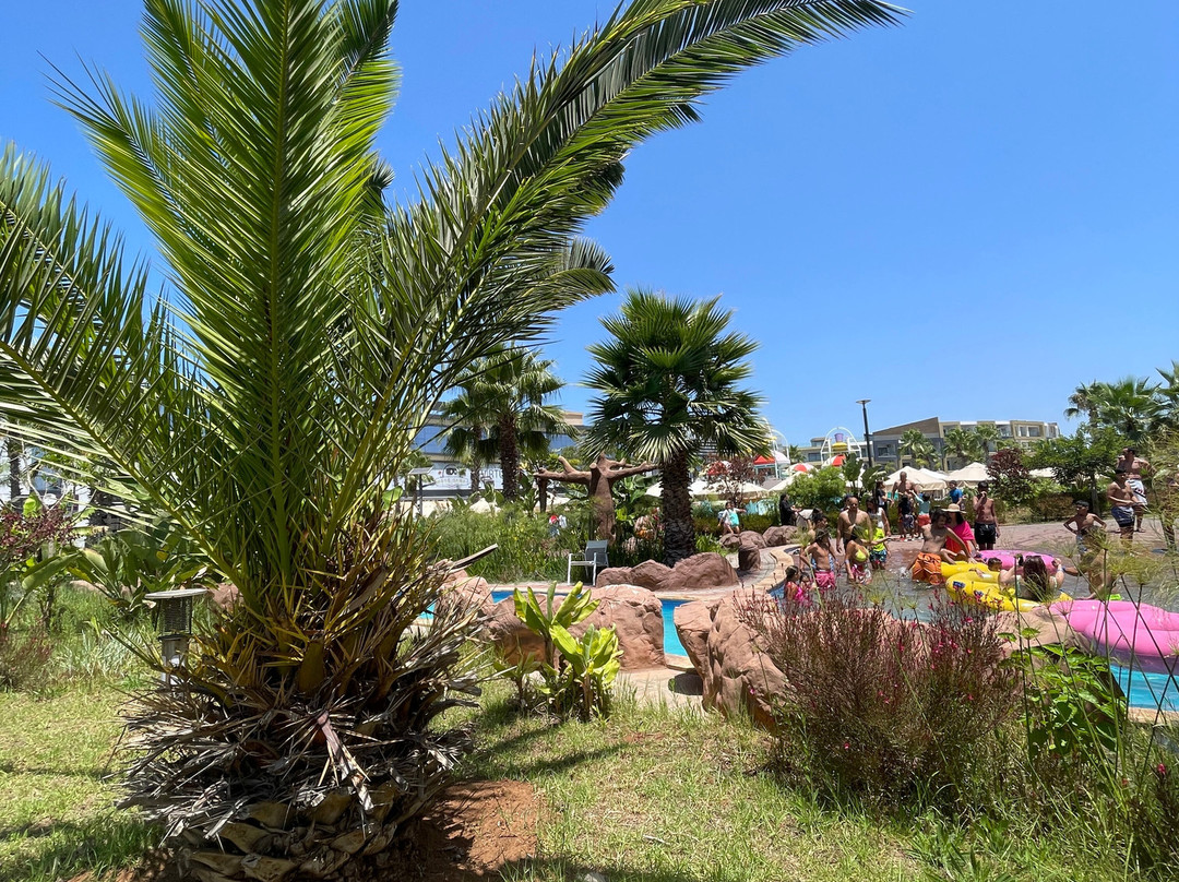 Waves Aquapark-Kenitra必去景点