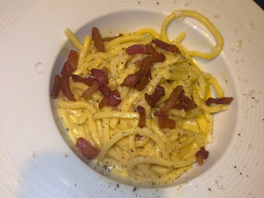 Maia Restaurant & Drink