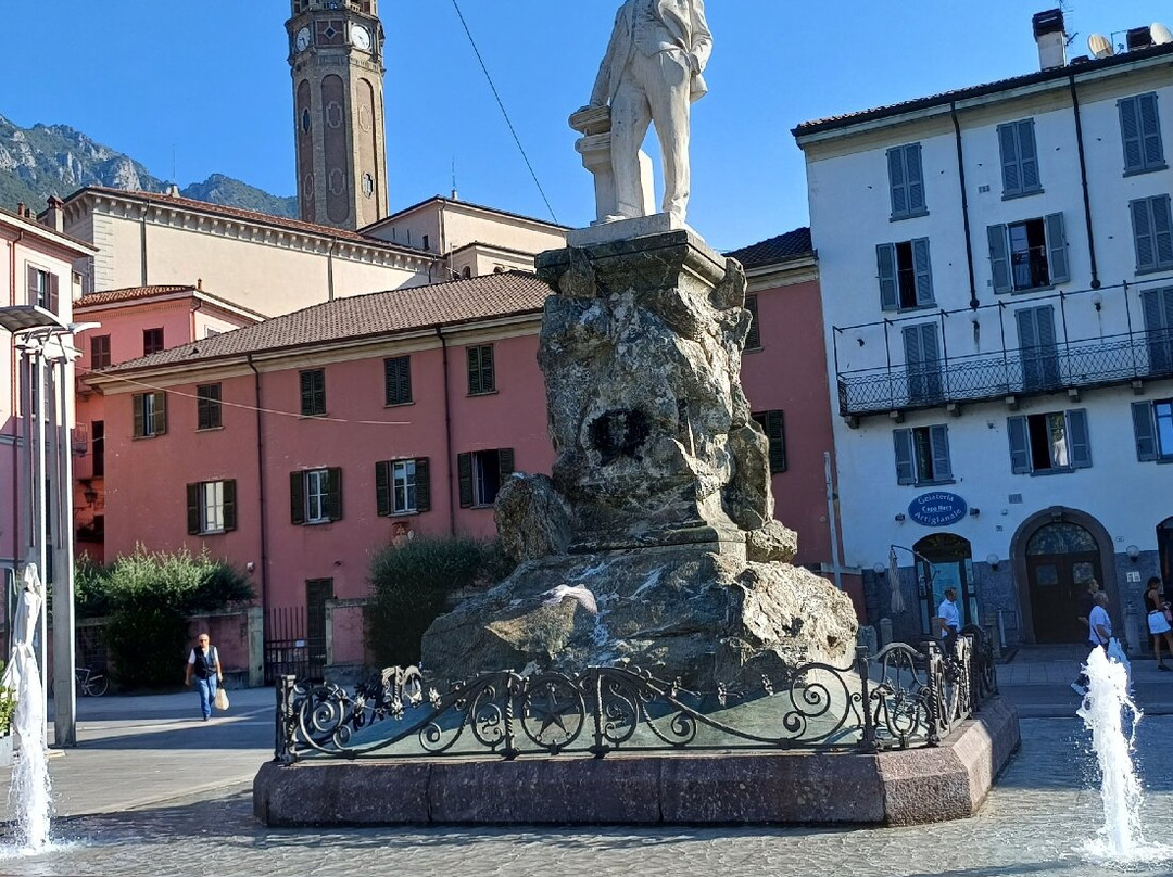 Monumento a Mario Cermenati-莱科必去景点