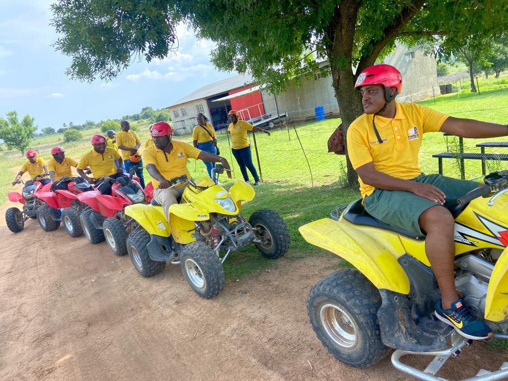 Boyang Gape Tours and Travel - Day Tours-弗维斯必去景点