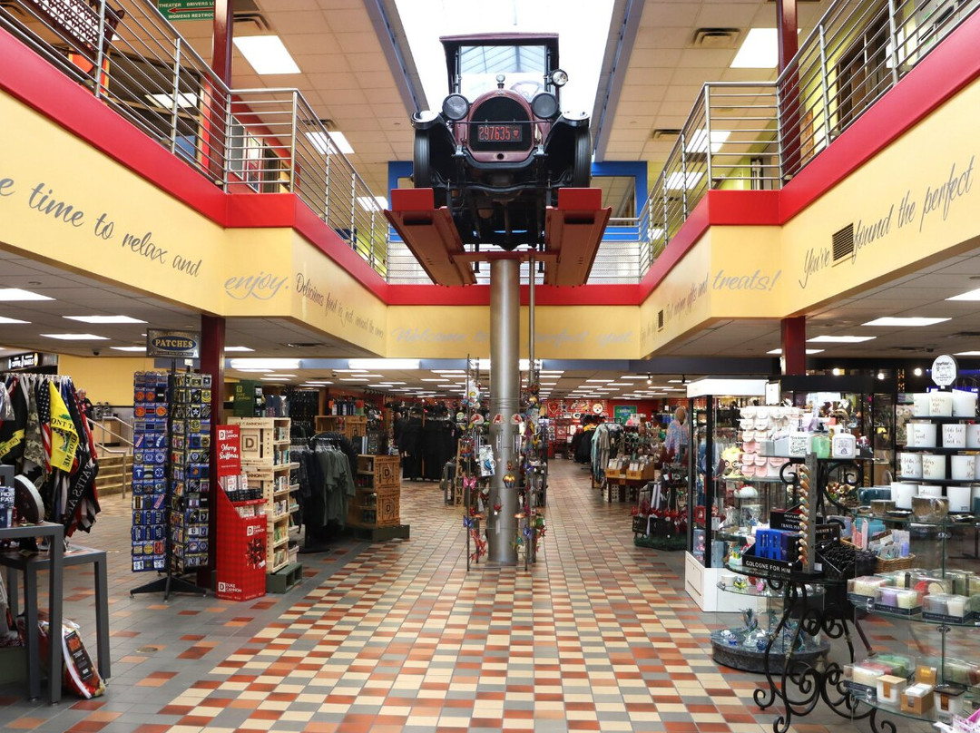 Iowa 80, World's Largest Truck Stop-Walcott必去景点