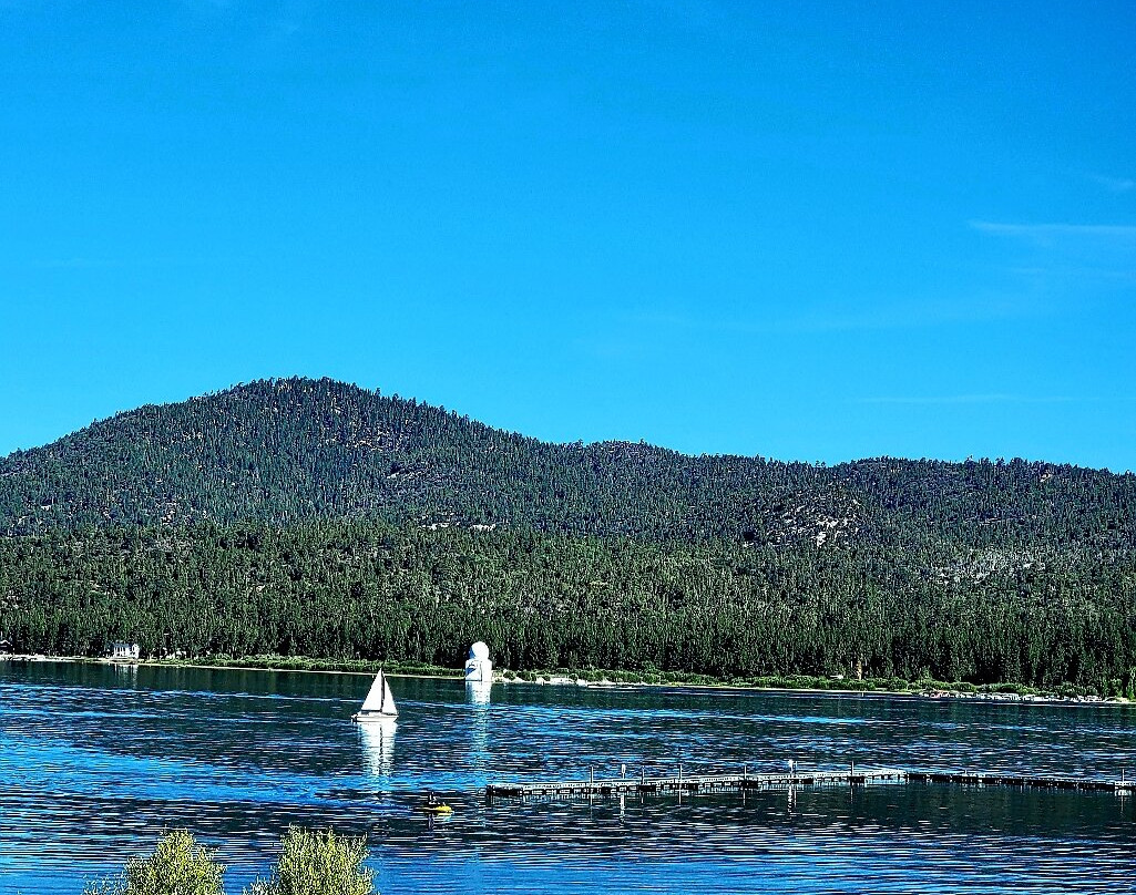 马里纳度假村主图