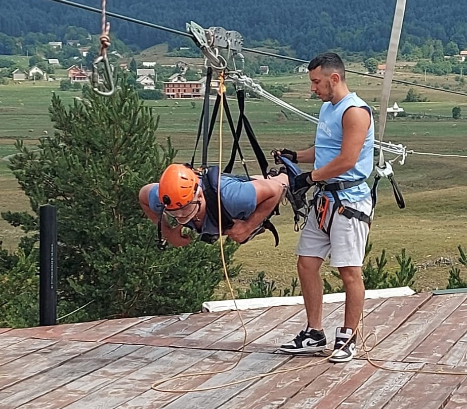 Zip Line Pazi Medo-Vrhovine必去景点