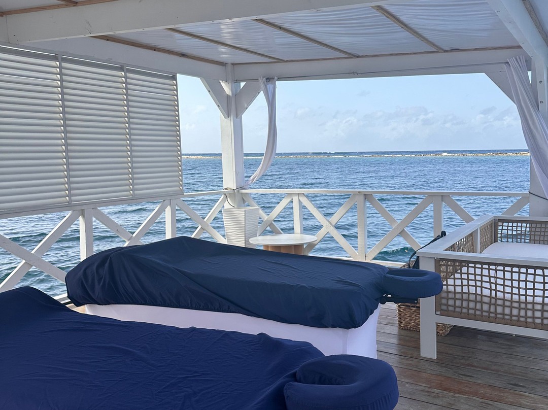 Serene Floating Massage-萨瓦内塔必去景点