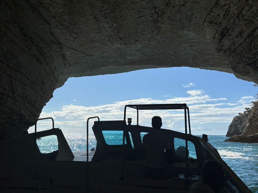 Motobarca Paloma Tour Grotte del Gargano-维耶斯泰必去景点