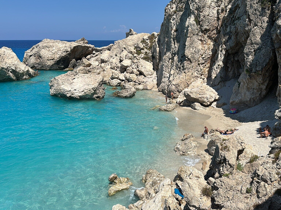 Kathisma Beach-Agios Nikitas必去景点